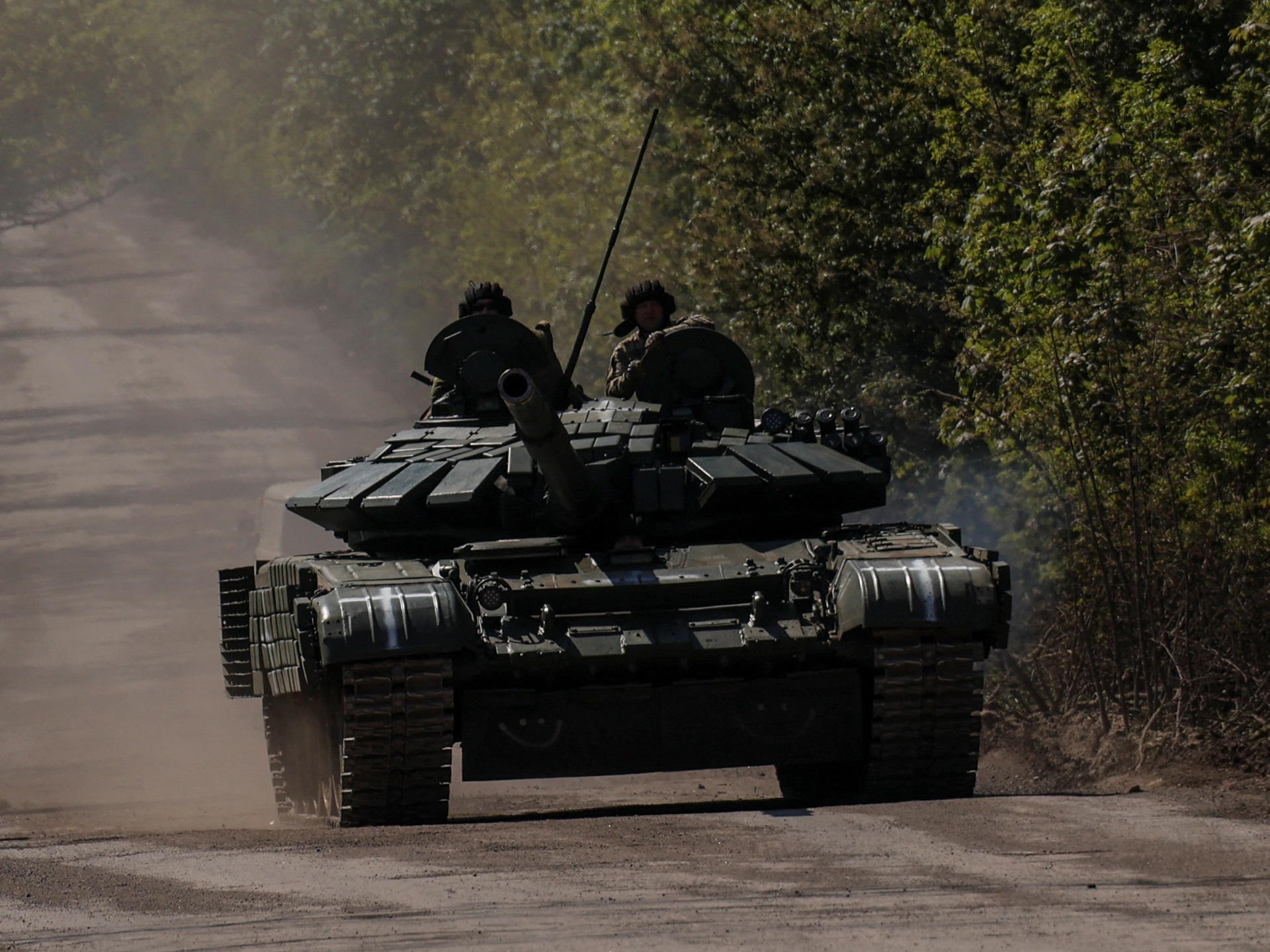 2023-05-12T091122Z_1458976257_RC2VW0AQBTHT_RTRMADP_3_UKRAINE-CRISIS-BAKHMUT-1683893917.jpg