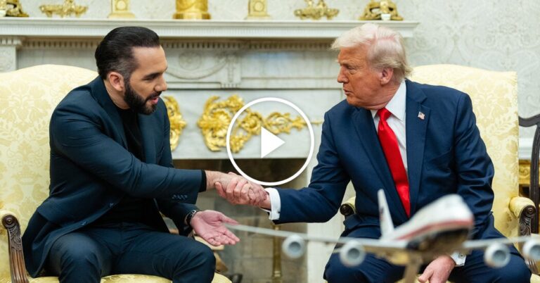 14trump-news-header330p-vjbt-facebookJumbo.jpg