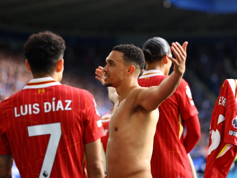 2025-04-20T171222Z_1568923749_UP1EL4K1BSLX3_RTRMADP_3_SOCCER-ENGLAND-LEI-LIV-REPORT-1745170526.jpg