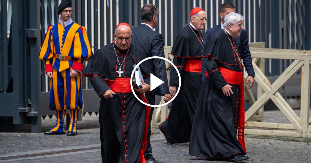 24int-pope-update-01-kvwh-facebookJumbo.jpg