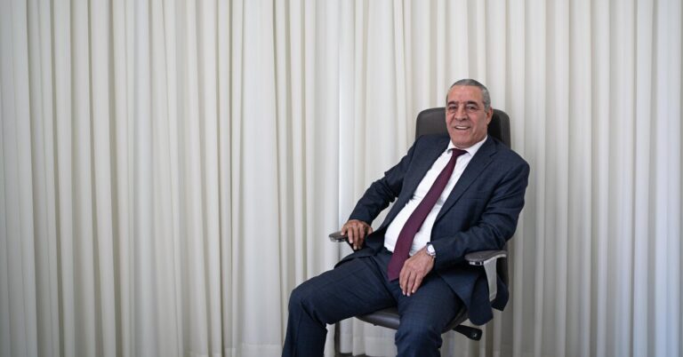 26int-palestinians-deputy-top-vcwg-facebookJumbo.jpg